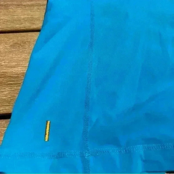 🎆 Lucy workout tank fitted blue size XS wide strap full length fitted yoga gym - Picture 9 of 10